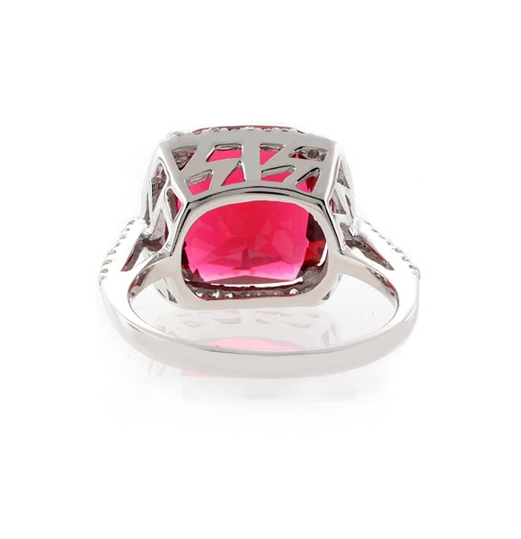 Anillo de Plata de Ley con Granate Rojo