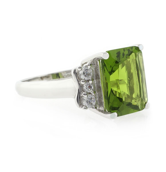 Anillo Enorme de Peridoto en Plata de Ley .925