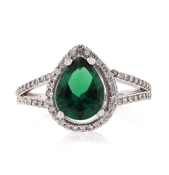 Anillo Elegante de Esmeralda en Plata .925