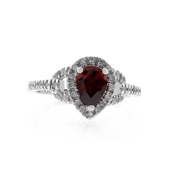 Anillo de Plata .925 con Granate