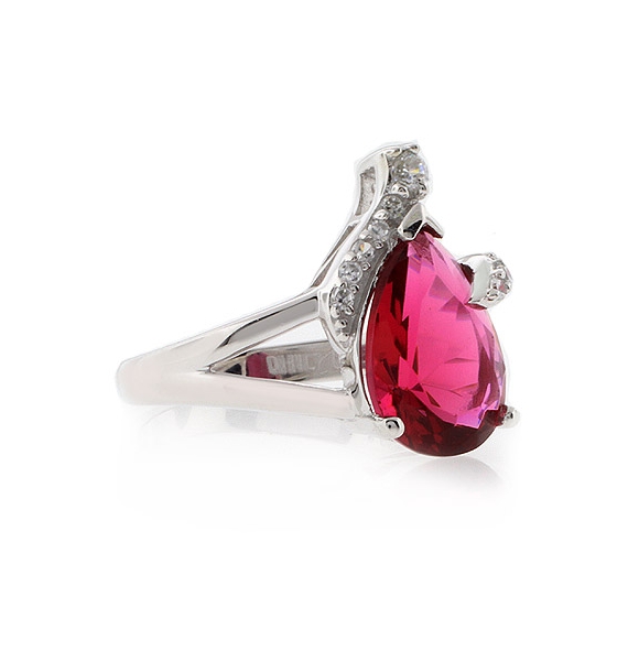 Anillo de Plata de Ley .925 con Granate Rosa