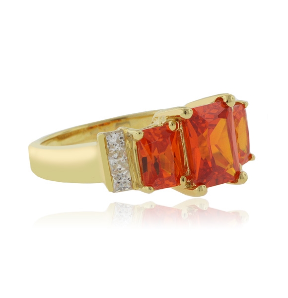 Anillo de Plata con Baño de Oro 14K y 3 Gemas de Opalo