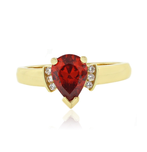 Anillo Elegante de Opalo Rojo en Plata con Baño de Oro 14K