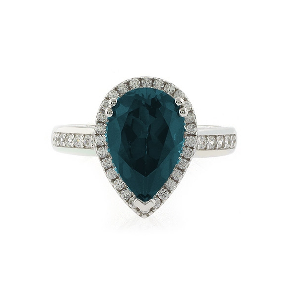 Anillo con una Gema de Alejandrita en Plata de Ley .925
