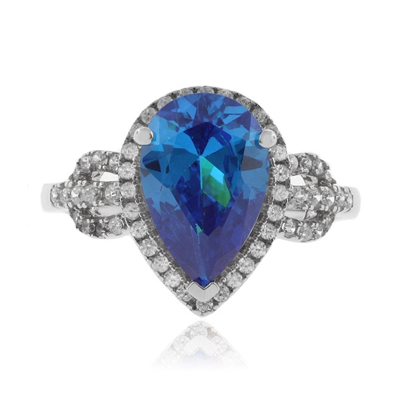 Anillo de Plata de Ley .925 con Topacio Azul