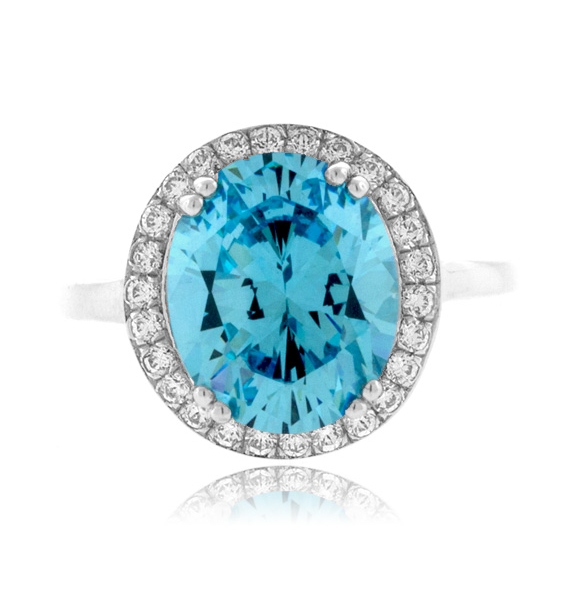 Anillo Hermoso de Topacio Azul en Plata de Ley .925