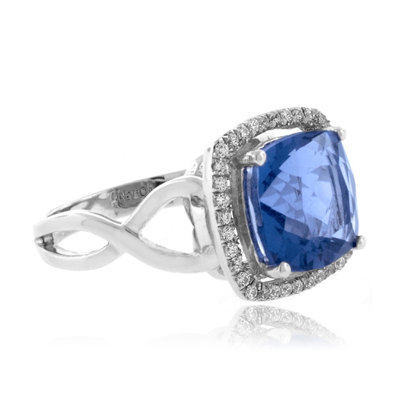 Anillo Hermoso de Alejandrita en Plata ( Azul/Morado )