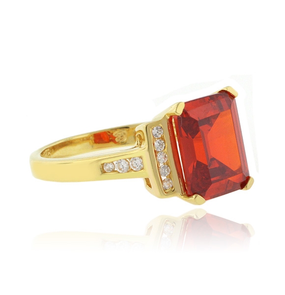 Anillo de Opalo de Fuego en Plata con un Baño de Oro 14K