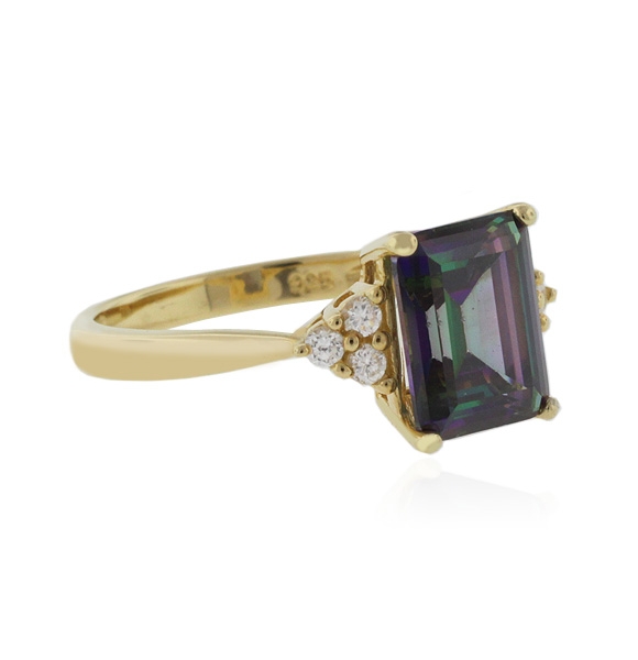 Anillo Elegante de Topacio Mistico en Plata con Baño de Oro 14K