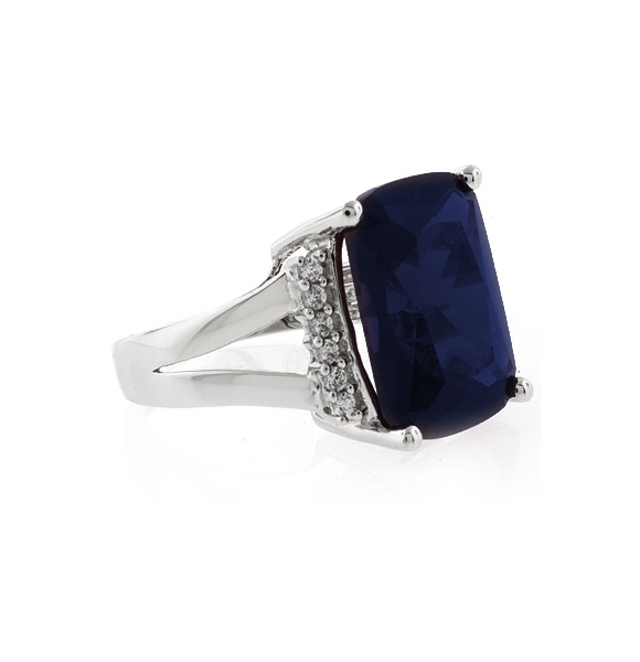 Anillo de Zafiro en Plata de Ley .925