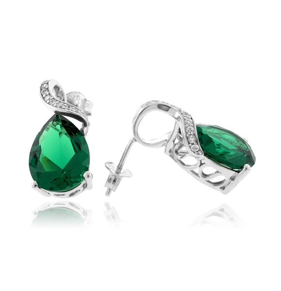 Elegantes Aretes con Esmeralda en Plata .925