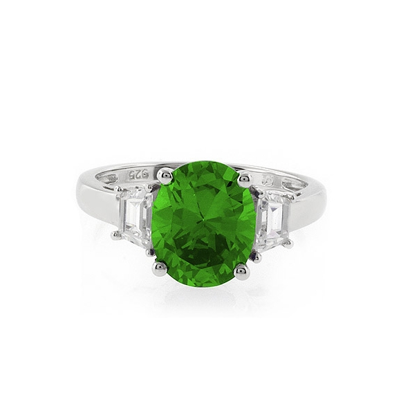 Precioso Anillo de Plata .925 con Peridoto