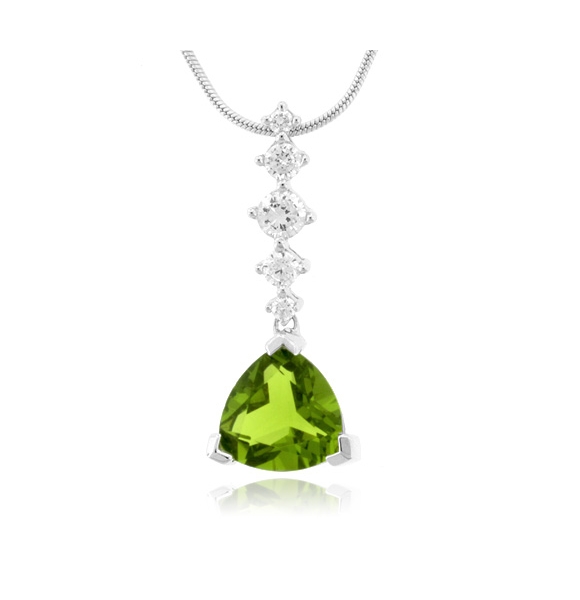 Dije de Plata .925 con una Piedra de Peridoto