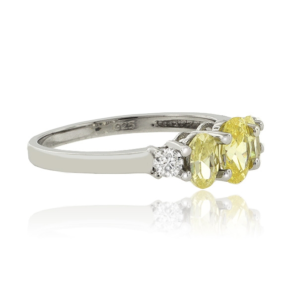 Anillo de Plata .925 con 3 Gemas de Citrina