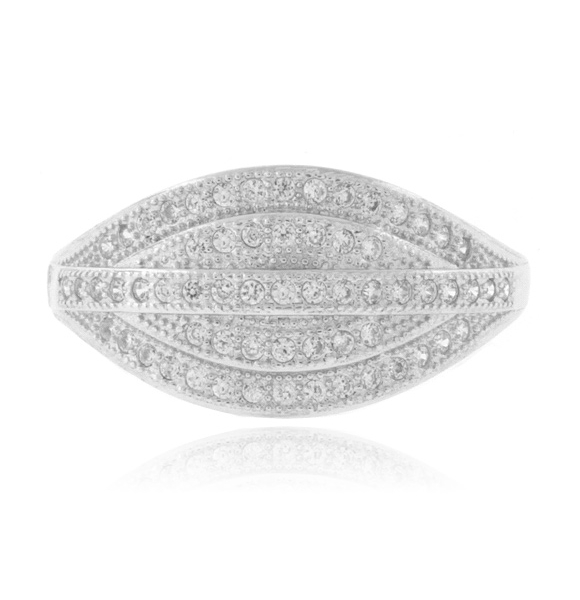 Elegante Anillo de Plata .925 con Diamantes