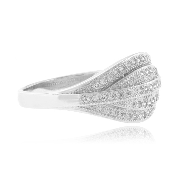 Elegante Anillo de Plata .925 con Diamantes