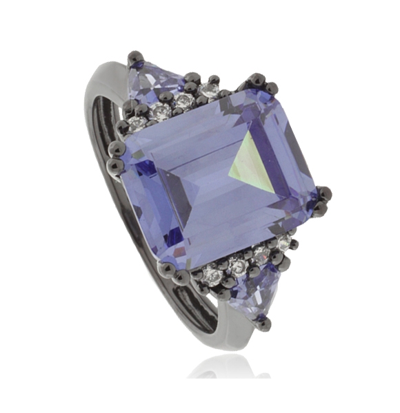 Hermoso Anillo de Plata Negra con Tanzanita