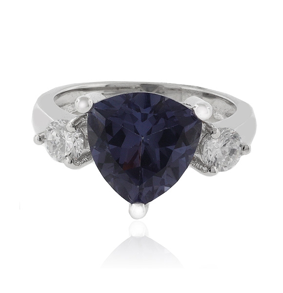 Hermoso Anillo de Alejandrita en Plata Fina ( Azul/Morado )