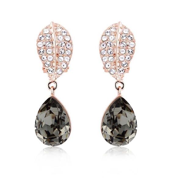 Aretes de Swarovski de Oro Rosa de 14k Color Diamante Negro