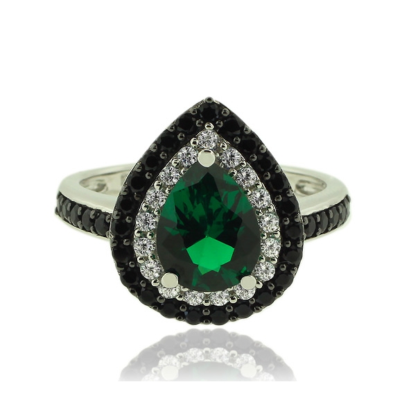 Anillo de Plata con Piedra Preciosa de Esmeralda en Corte Pera y Zirconias