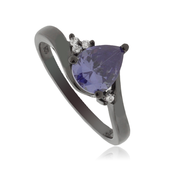 Anillo de Plata negra con Tanzanita en Corte Pera