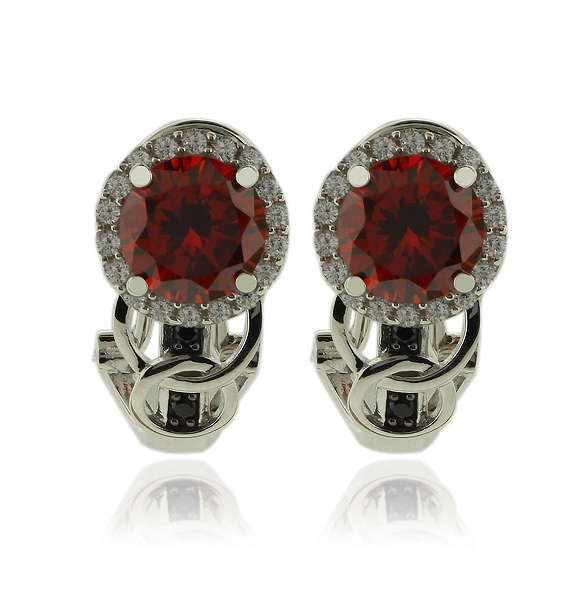 Hermosos Aretes de Plata con Ópalo de Fuego en Corte Circular y Zirconias.