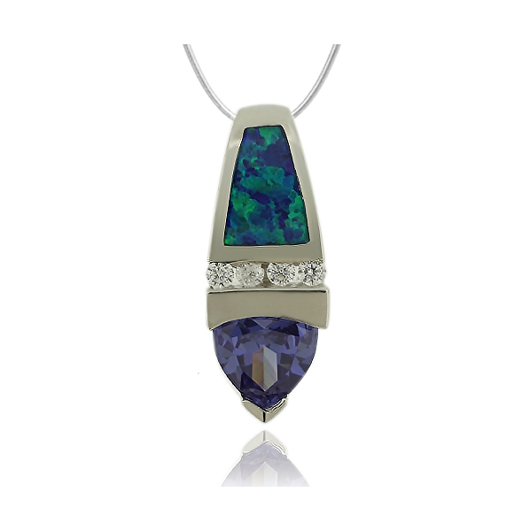 Precioso Dije de Plata Fina y Tanzanita en Corte Triangular