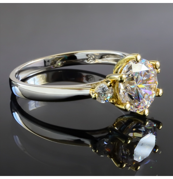 Anillo de Compromiso en Plata .925 con Zirconias y Baño de Oro de 14K