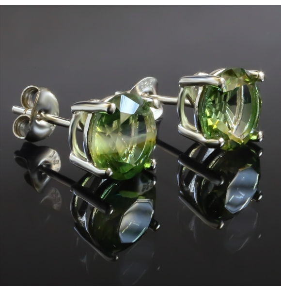 Aretes de Plata .925 con Turmalina Verde