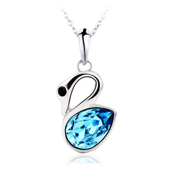 Collar Swarovski con dije de Cisne