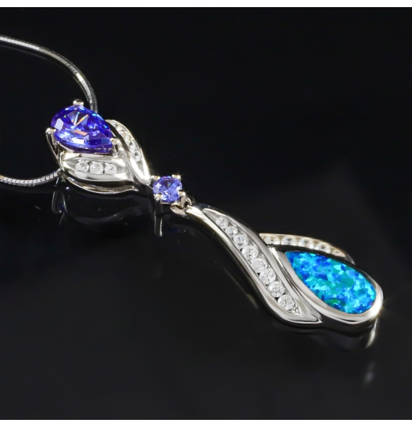 Dije de Plata Fina con Piedra Tanzanita en Corte de Pera