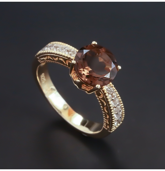 Anillo de Topacio con Baño de Oro