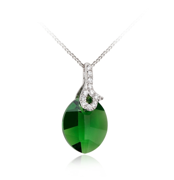 Hermoso Dije de Cristal Swarovski en Color Verde Esmeralda