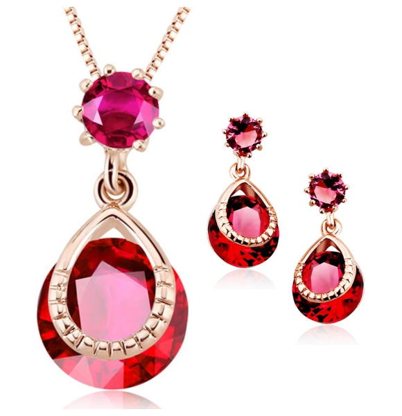 Elegante Set de Collar y Aretes color Fiucsa