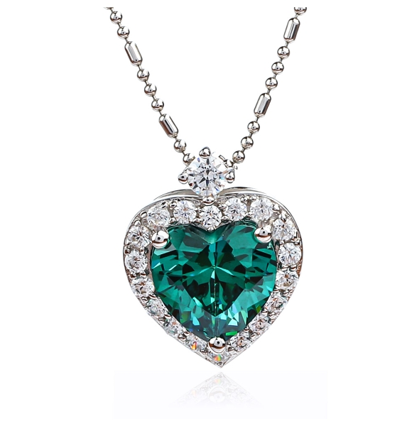 Dije de Plata Con Alejandrita Forma Corazon