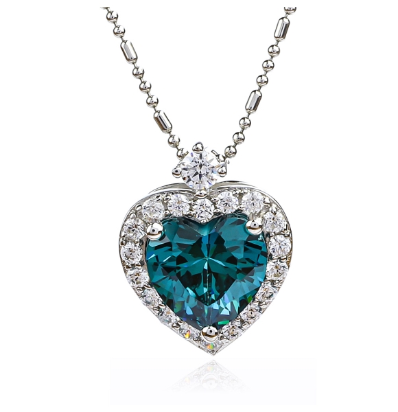 Dije de Plata Con Alejandrita Forma Corazon