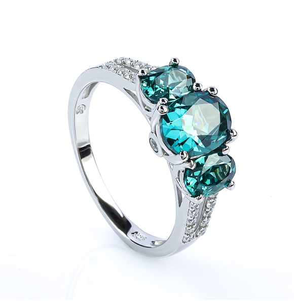 Anillo de Plata con 3 Piedras de Alejandrita ( Azul/ Verde )