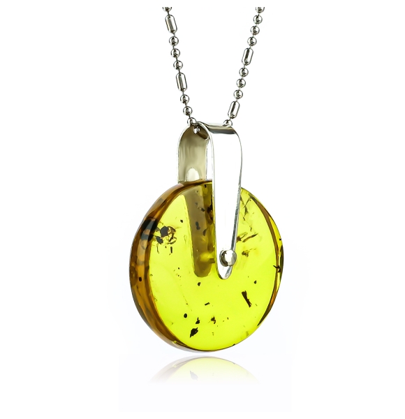 Dije de Ambar Natural Con Mosquito 25 mm x 20 mm