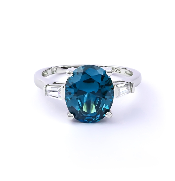 Anillo de Alejandrita Con Corte Pera