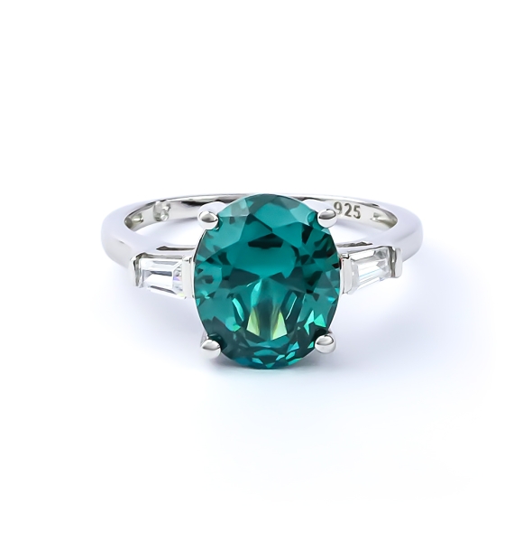 Anillo de Alejandrita Con Corte Pera