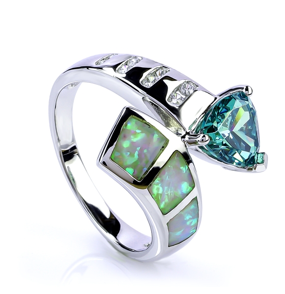 Anillo de Alejandrita con Ópalo blanco y Hermosas Piedras Zirconia en Plata de Ley