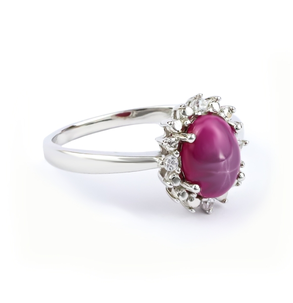 Anillo de Star Rubí en Plata .925