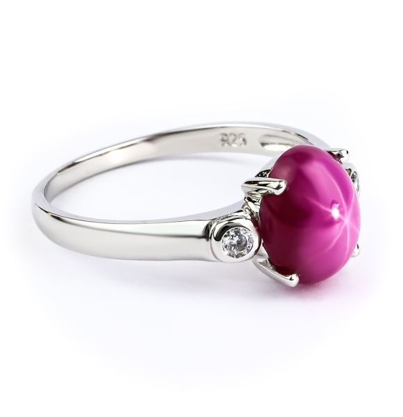 Anillo de Plata Con Rubi Estrella