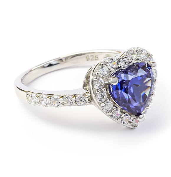 Anillo de Compromiso en Plata con Tanzanita Corazon