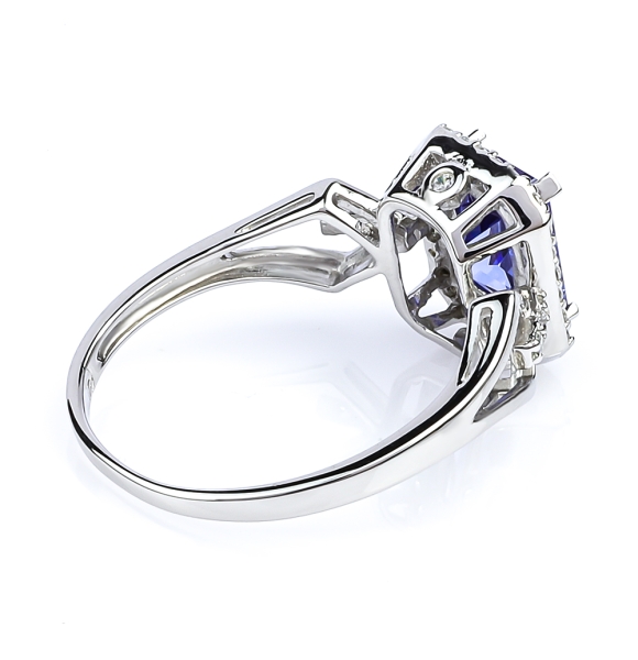 Anillo de Plata De Ley con Tanzanita