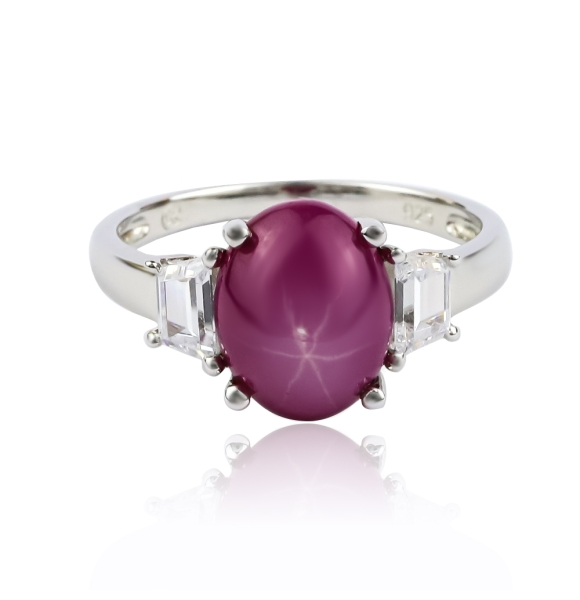 Anillo de Rubi Estrella Con Plata 925