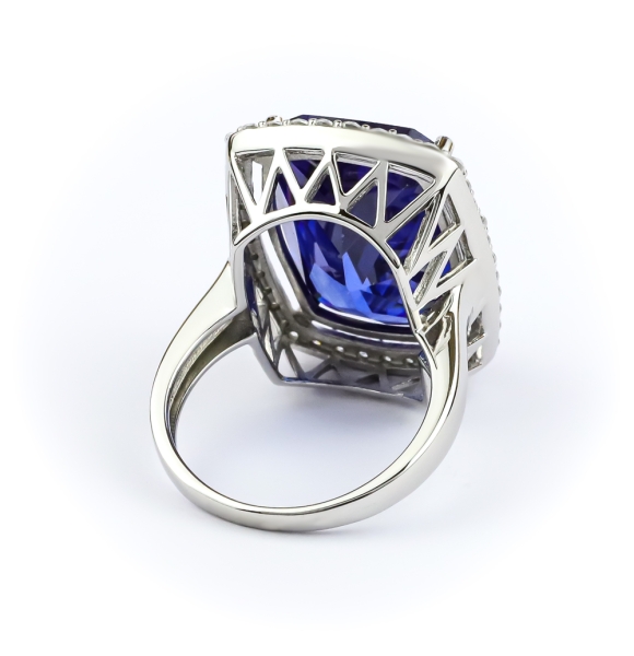 Anillo Grande de Tanzanita de Plata .925