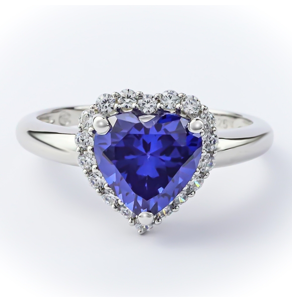 Hermoso Anillo de Tanzanita en Plata de Ley 925 Corazón