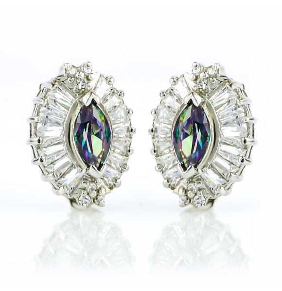 Preciosos Aretes de Plata .925 y Topacio Místico