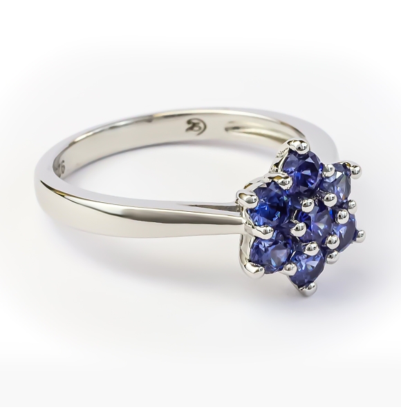 Anillo Flor en Plata con Tanzanita